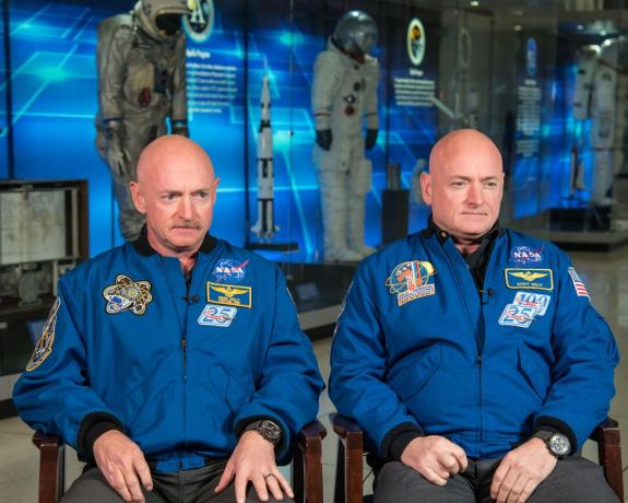 Марк и Сцот Келли, астронаути близанци.
